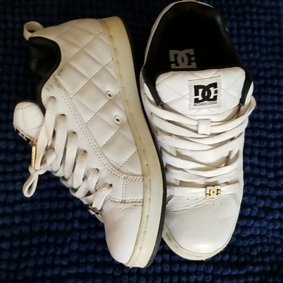 DC Shoes - Picture 6 of 8